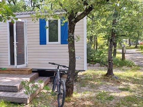 Mobilhome 6 personnes - Standard 29m² - 3 chambres - Terrasse - TV - Clim