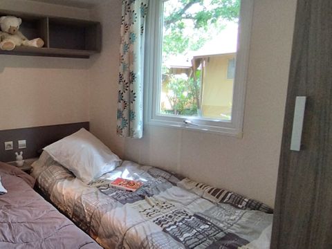MOBILHOME 6 personnes - Standard 29m² (3ch - 6pers.) + Terrasse + TV + clim