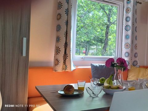 MOBILHOME 6 personnes - Standard 29m² (3ch - 6pers.) + Terrasse + TV + clim