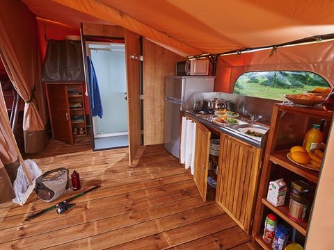 TENTE TOILE ET BOIS 5 personnes - Tente Lodge Victoria 30 m² avec salle de bain - terrasse couverte 5 pers