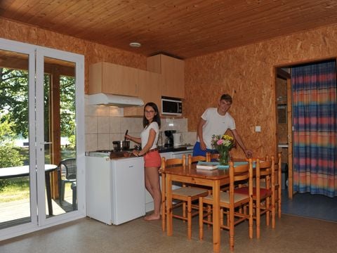 CHALET 6 personnes - Chalet standard 39m² - 2 chambres  / terrasse couverte