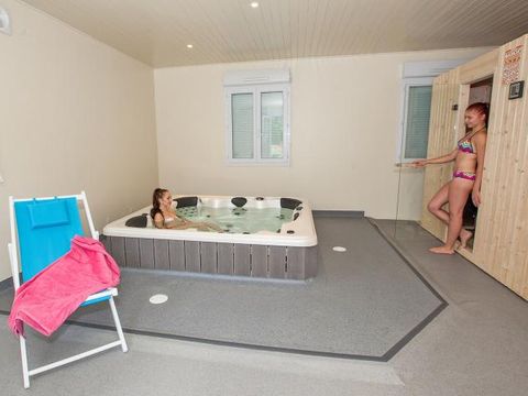 Camping maeva Escapades Domaine la Vingeanne - Camping Haute-Marne - Image N°2