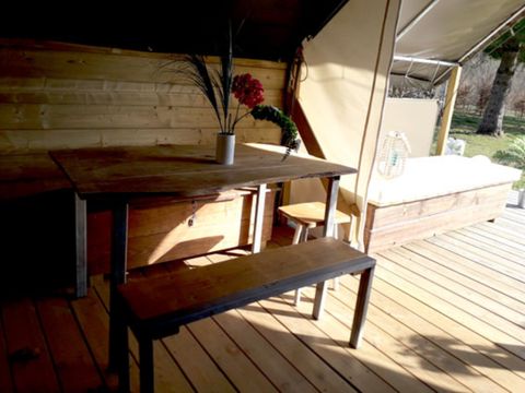 LODGE 5 personnes - Tente écolodge Toile de Savel - 40 m2 - 2 chambres