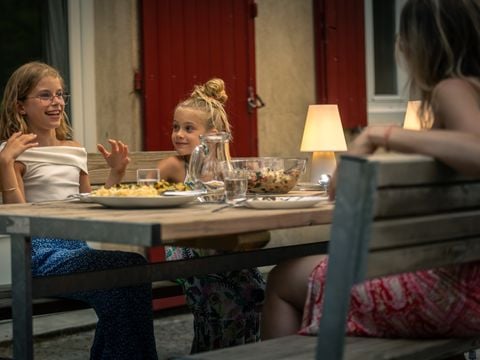 GÎTE 6 personnes - deux chambres