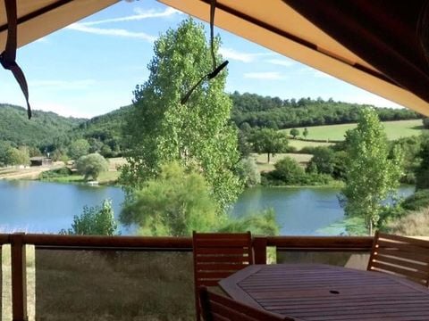 Tente en toile et en bois 5 personnes - Tente Safari Lodge vue lac 5 pers