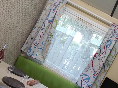 MOBILHOME 4 personnes - 2 chambres avec télévision