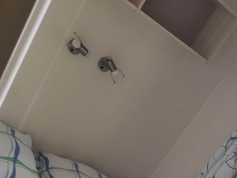 MOBILHOME 6 personnes - 31 m² / 3 chambres - Terrasse semi-couverte + TV + climatisation