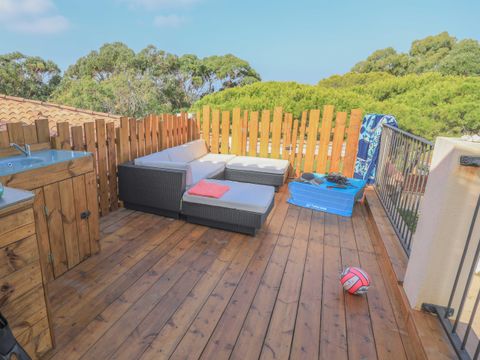 APPARTEMENT 4 personnes - Appartement Bellevue - Vue Mer - Jacuzzi privatif - Climatisation et TV