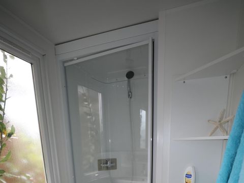 MOBILHOME 4 personnes - Mobil-home Azur Sérénité 24m² - Jacuzzi privatif - 3 pièces - 2 chambres - Climatisation