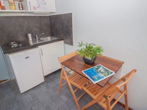 STUDIO 2 personnes - Studio Mini sans sanitaire