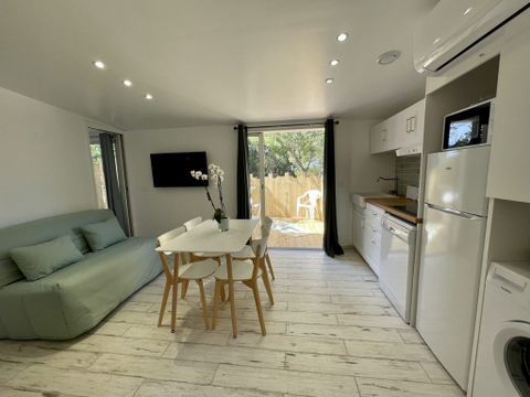 APPARTEMENT 4 personnes - Glycines 36 m² - 3 pièces - Climatisation + TV