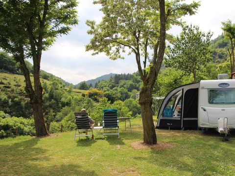 Emplacement - 90m² - voiture
