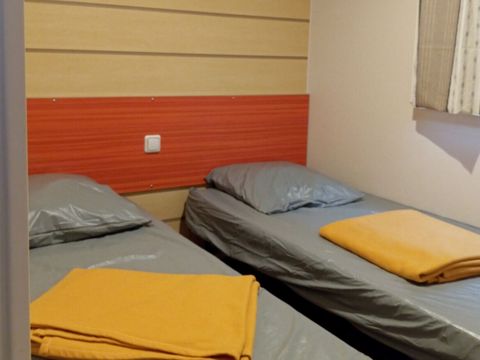 MOBILHOME 4 personnes - Classique 2 Chambres Vue Lac