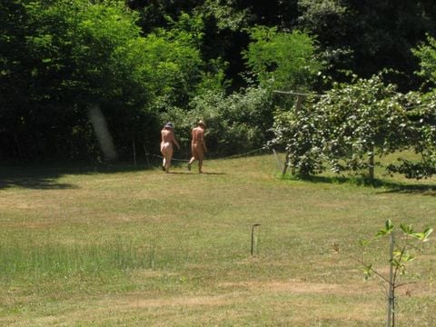 Camping Naturiste Le Champ de Guiral - Camping Lot - Image N°22