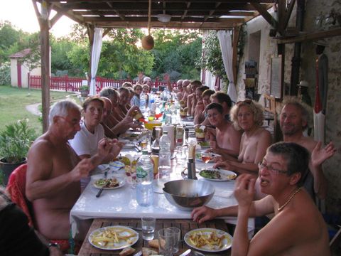 Camping Naturiste Le Champ de Guiral - Camping Lot - Image N°24