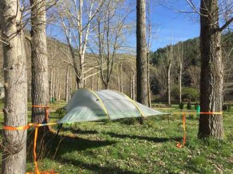 TENTE 3 personnes - SUSPENDUE