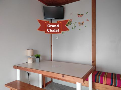 CHALET 6 personnes - Chalet familial en bois 28m² avec vue sur le lac