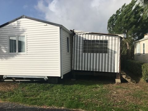 MOBILHOME 4 personnes - CONFORT - 32m² - 3 chambres + terrasse