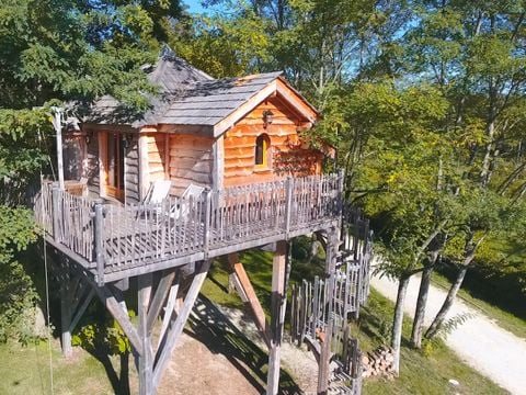 HÉBERGEMENT INSOLITE 2 personnes - Château dans les arbres