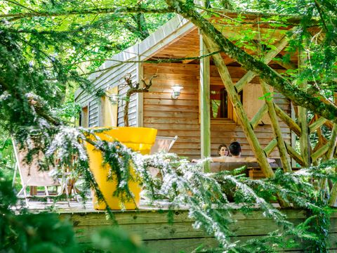 HÉBERGEMENT INSOLITE 2 personnes - Oenolodge avec spa