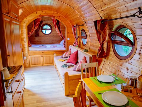 HÉBERGEMENT INSOLITE 2 personnes - Roulotte Viticole