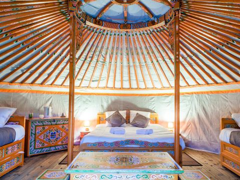 HÉBERGEMENT INSOLITE 2 personnes - Yourte