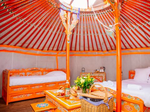 HÉBERGEMENT INSOLITE 2 personnes - Yourte