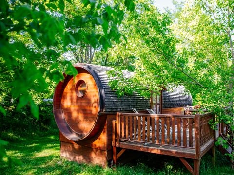 HÉBERGEMENT INSOLITE 2 personnes - Roulotte avec spa