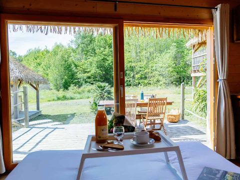 HÉBERGEMENT INSOLITE 2 personnes - Cabane indonésienne avec spa