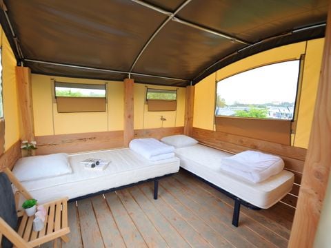 HÉBERGEMENT INSOLITE 2 personnes - Insolite BAROUDEUR 2 Personnes sans sanitaires