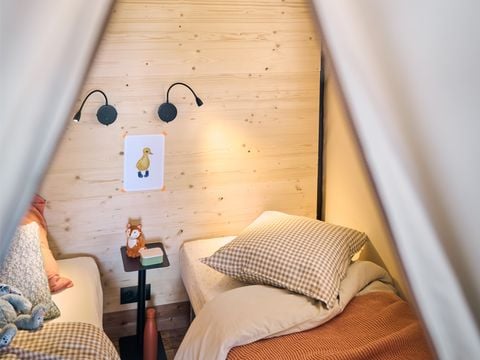 TENTE TOILE ET BOIS 4 personnes - Lodge Vacanziera (Gamme Supérieure) - Dimanche/Dimanche -