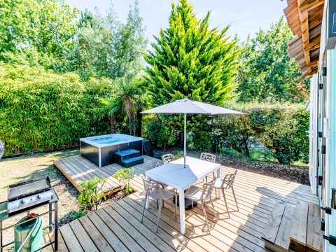 MOBILHOME 6 personnes - Cabane pêcheur Premium 4 Pièces 6 Personnes Jacuzzi + Climatisé + TV