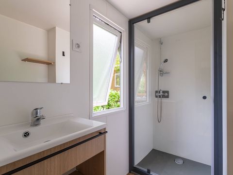 MOBILHOME 6 personnes - Mobil-home | Comfort | 2 Ch. | 4/6 Pers. | Terrasse surélevée | Clim. | TV