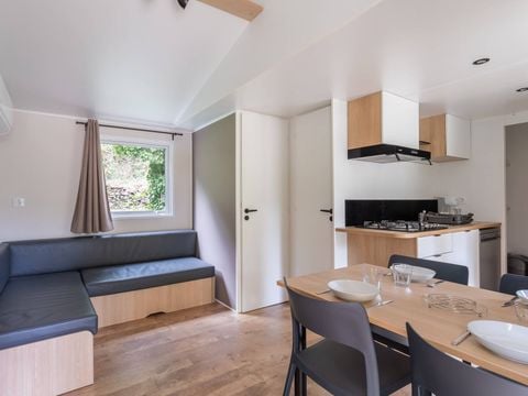 MOBILHOME 6 personnes - Mobil-home | Comfort | 2 Ch. | 4/6 Pers. | Terrasse surélevée | Clim. | TV