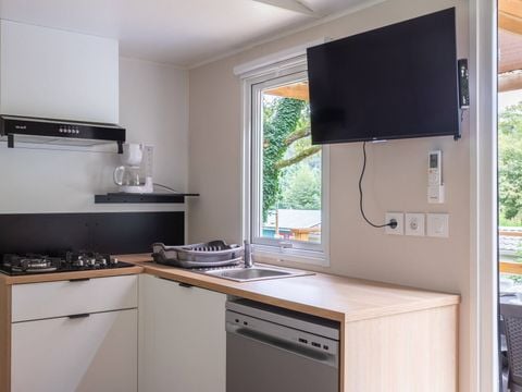 MOBILHOME 8 personnes - Mobil-home | Premium | 3 Ch. | 6/8 Pers. | Terrasse surélevée | Clim. | TV