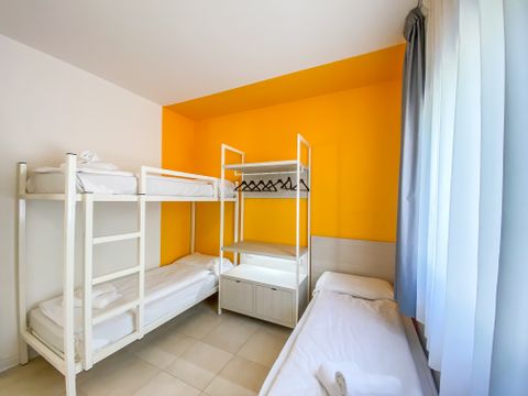 APPARTEMENT 6 personnes - STANDARD (1er étage avec balcon)