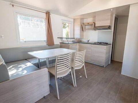 MOBILHOME 6 personnes - Mobil-home | Comfort | 3 Ch. | 6 Pers. | Terrasse surélevée | Clim.