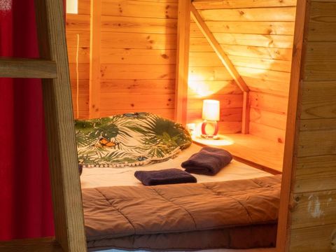 HÉBERGEMENT INSOLITE 4 personnes - ECOTIPI - 32m²- 1 chambre
