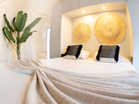 HÉBERGEMENT INSOLITE 4 personnes - DOMO - 40m²- 2 chambres
