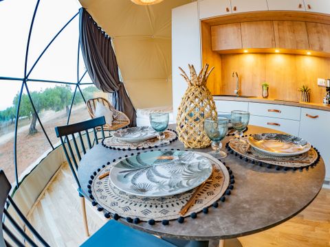 HÉBERGEMENT INSOLITE 4 personnes - DOMO - 40m²- 2 chambres