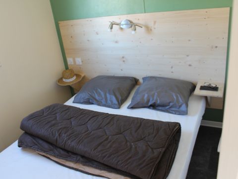 MOBILHOME 4 personnes - Mobil home Confort 2 chambres 28m² + terrasse 9m² + climatisation + TV 4 pers