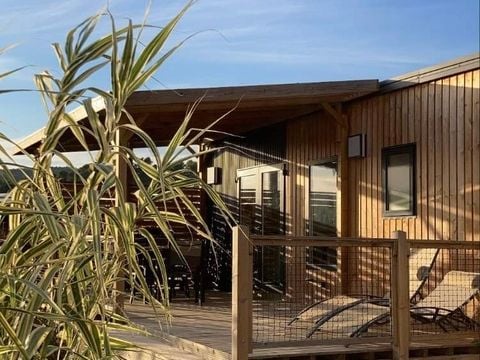 MOBILHOME 6 personnes - Mobil-home Premium 32 m² 3 chambres + terrasse 21m² + TV + LV + clim + plancha 6 pers