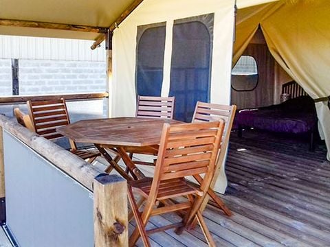 TENTE TOILE ET BOIS 4 personnes - Ecolodge Freeflower confort 2 chambres 30m² - sans sanitaires 5 pers