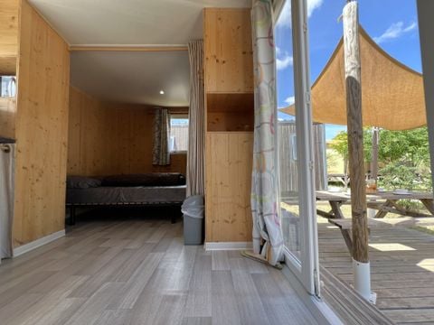 TENTE TOILE ET BOIS 5 personnes - Cahute des randonneurs 18m² - 2 chambres - sans sanitaire 5 pers