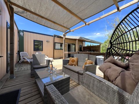 MOBILHOME 10 personnes - Mobil-home Tribu Premium 5 chambres + terrasse 44m² + TV + LV + clim + plancha + 2 SDB 10 pers