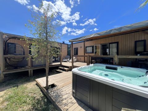 MOBILHOME 10 personnes - Mobil-home Tribu Premium 5 chambres + terrasse 44m² + TV + LV + clim + plancha + 2 SDB 10 pers