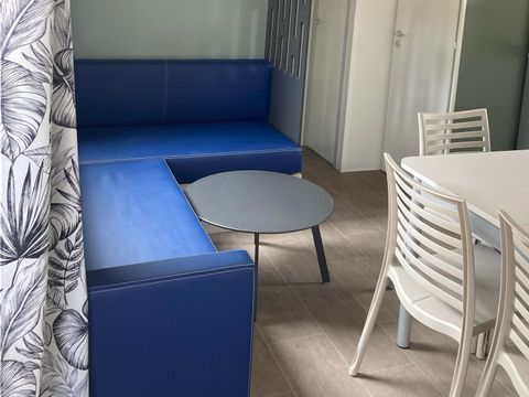 MOBILHOME 10 personnes - Mobil-home Tribu Premium 5 chambres + terrasse 44m² + TV + LV + clim + plancha + 2 SDB 10 pers