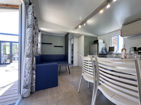 MOBILHOME 10 personnes - Mobil-home Tribu Premium 5 chambres + terrasse 44m² + TV + LV + clim + plancha + 2 SDB 10 pers