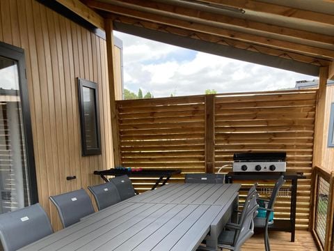 MOBILHOME 10 personnes - Mobil-home Tribu Premium 5 chambres + terrasse 44m² + TV + LV + clim + plancha + 2 SDB 10 pers