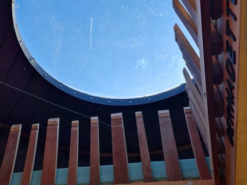 HÉBERGEMENT INSOLITE 4 personnes - Foudreaterre 1 chambre (Petit déjeuner, lit/ménage fait, panier apéro) + SPA 2/4 pers